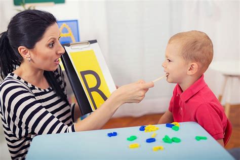 Retraso del lenguaje en los niños: los ejercicios recomendados por el terapeuta del habla
